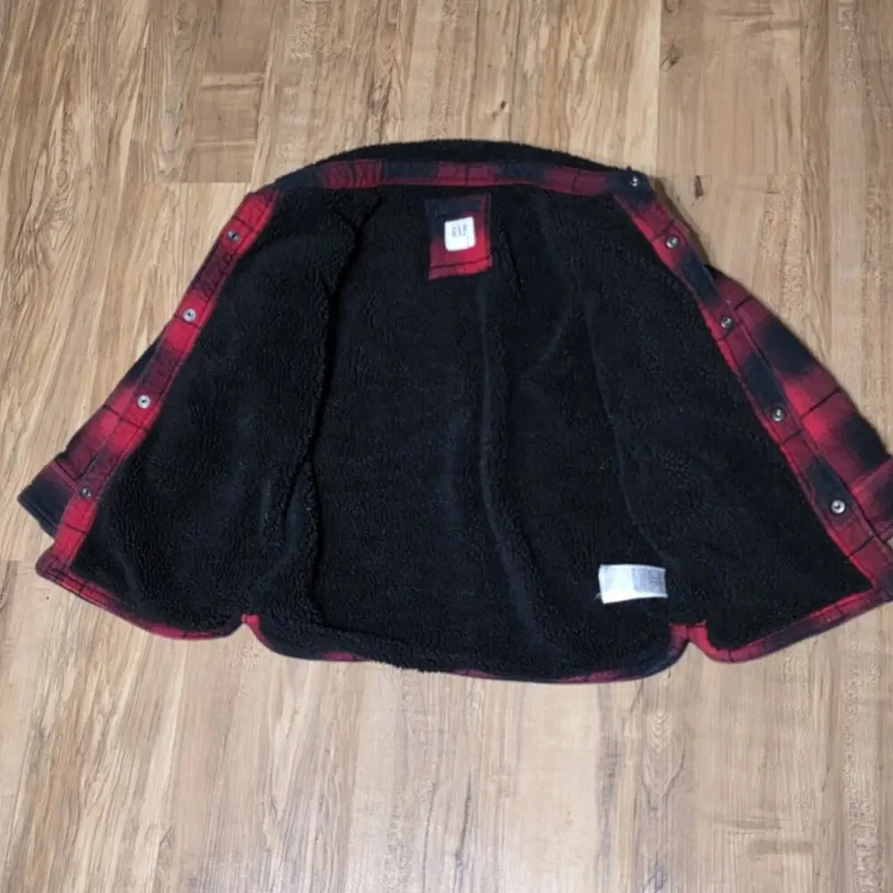 Gap Kids Sherpa Lined Flannel Jacket Red Black Plaid Size S 6-7 Boys Girls